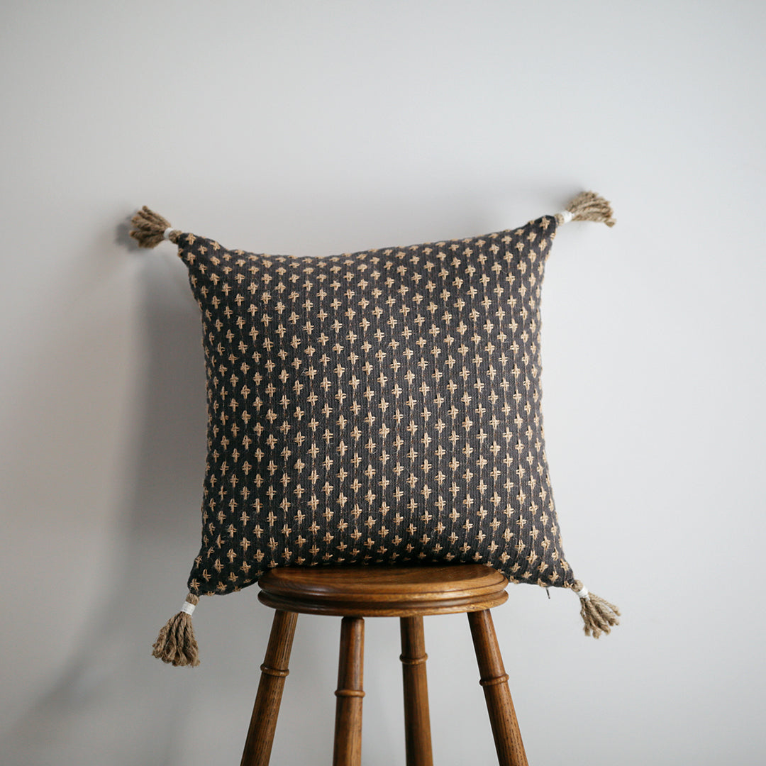 Primitive Col. / RN CUSHION 001 - OG