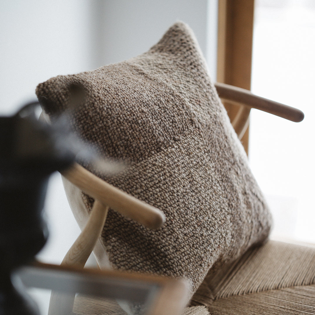 Modern Col. / RN CUSHION 004 - BE