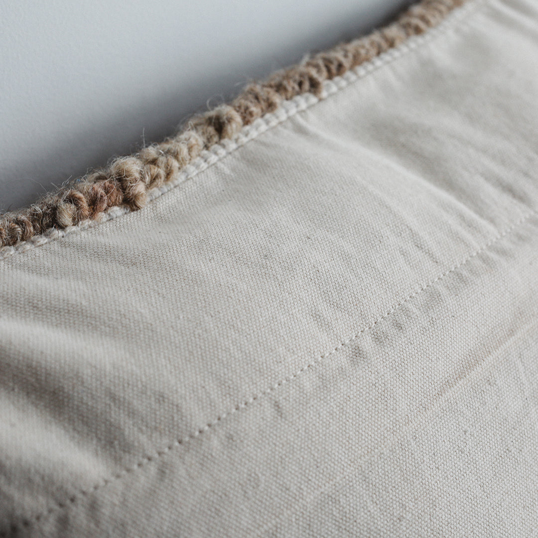 Modern Col. / RN CUSHION 004 - BE