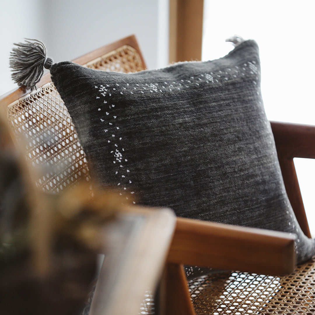 Minimal Col. / RN CUSHION 005 - DGY