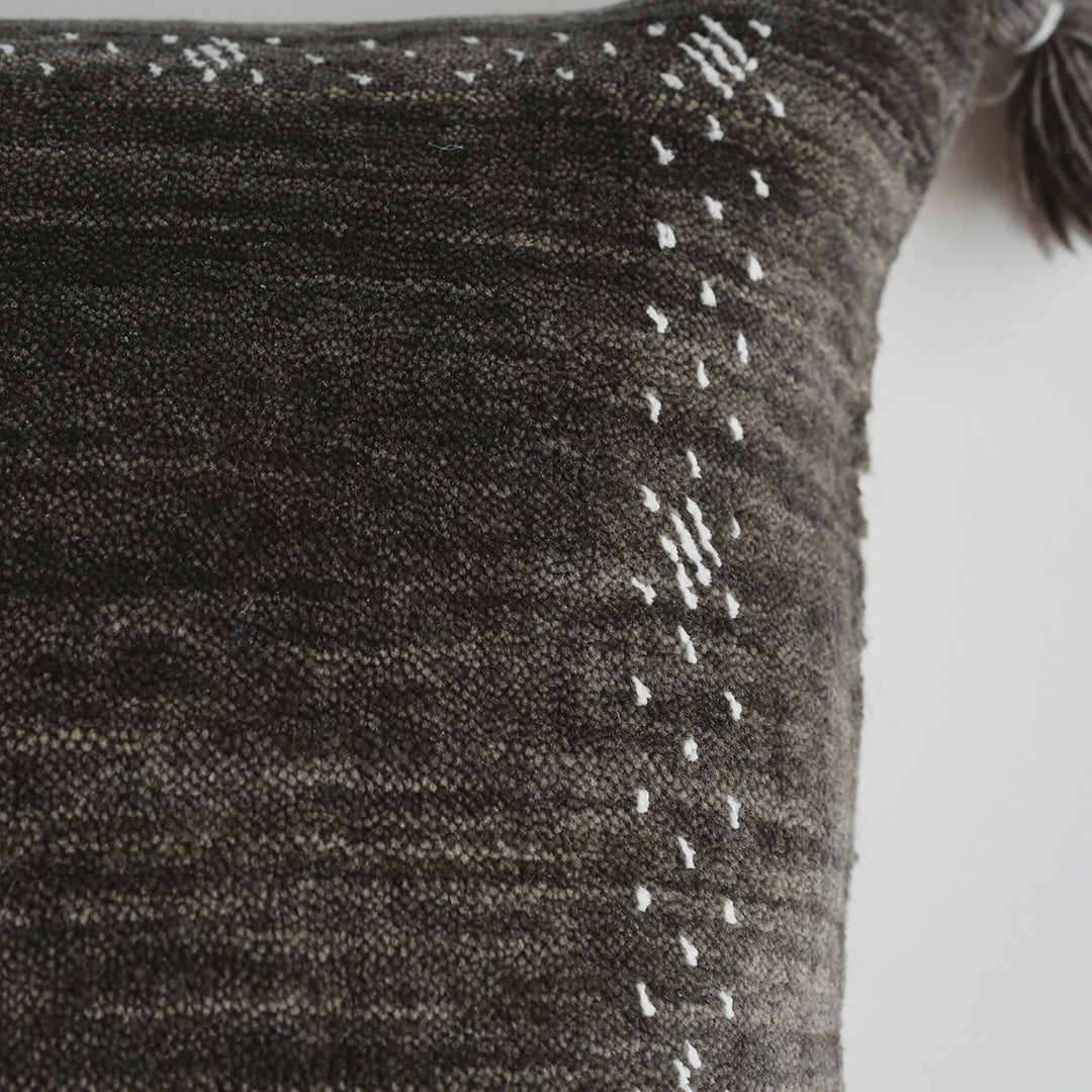 Minimal Col. / RN CUSHION 005 - DGY