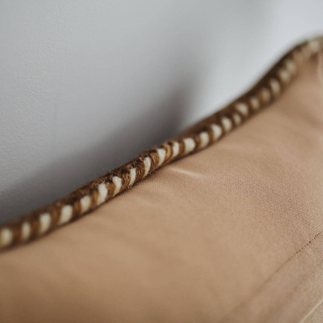 Minimal Col. / RN CUSHION 005 - BR
