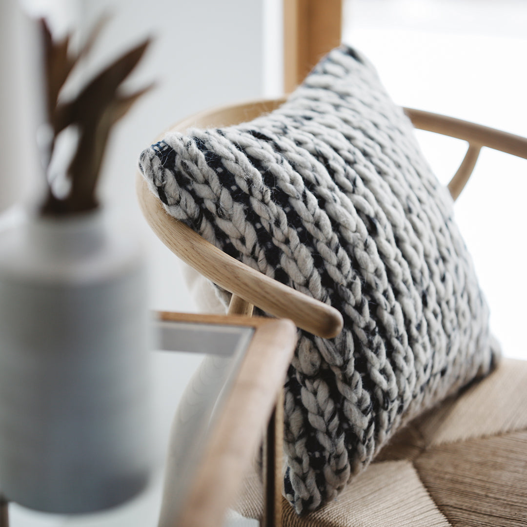 Primitive Col. / RN CUSHION 007 - BL