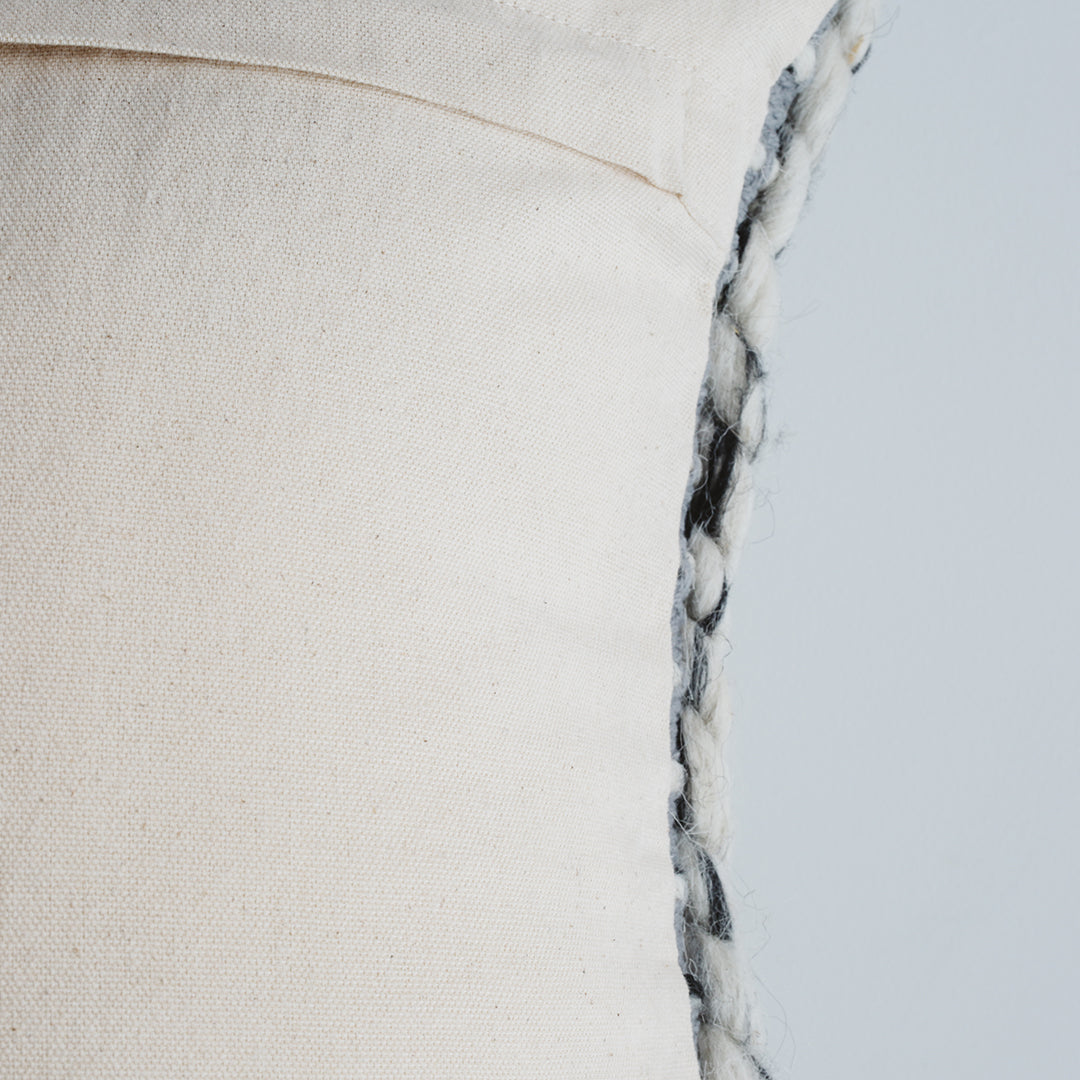 Primitive Col. / RN CUSHION 007 - BK