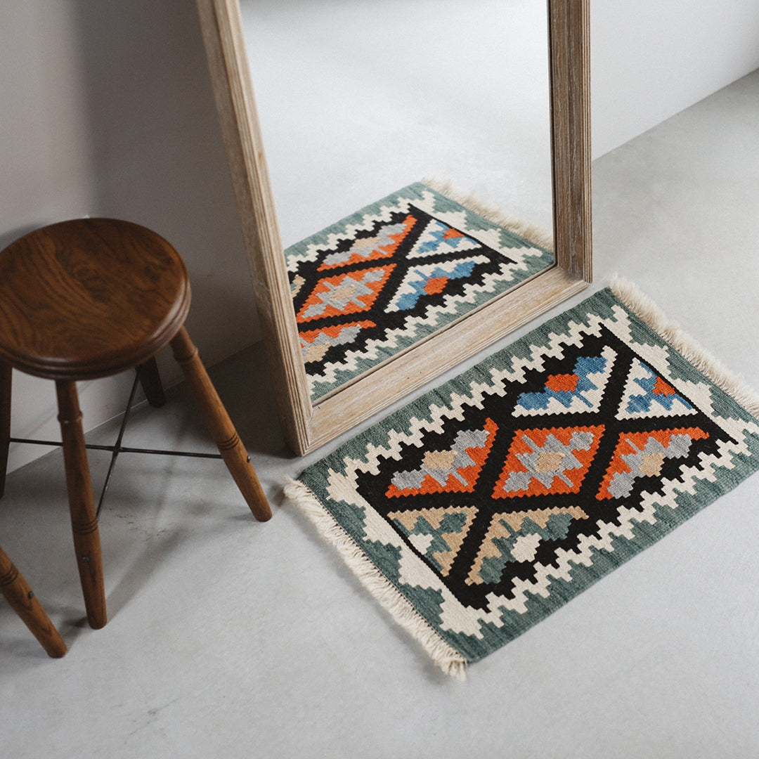 Kilim Col. / RN RUG 032 - OG
