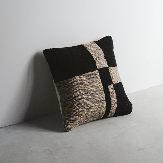 Modern Col. / RN CUSHION 004 - BK